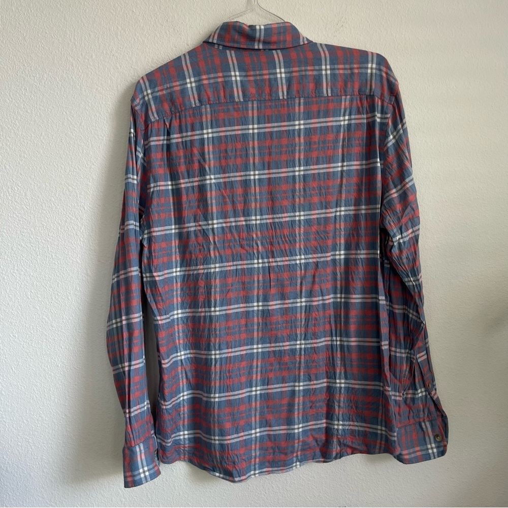 Faherty Button Down Long Sleeve Front Pocket Shirt - image 6